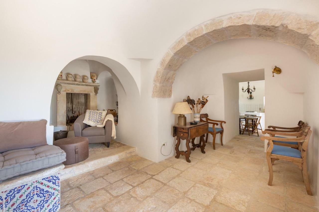 Trullo Il Karrubo Villa Ostuni Eksteriør billede