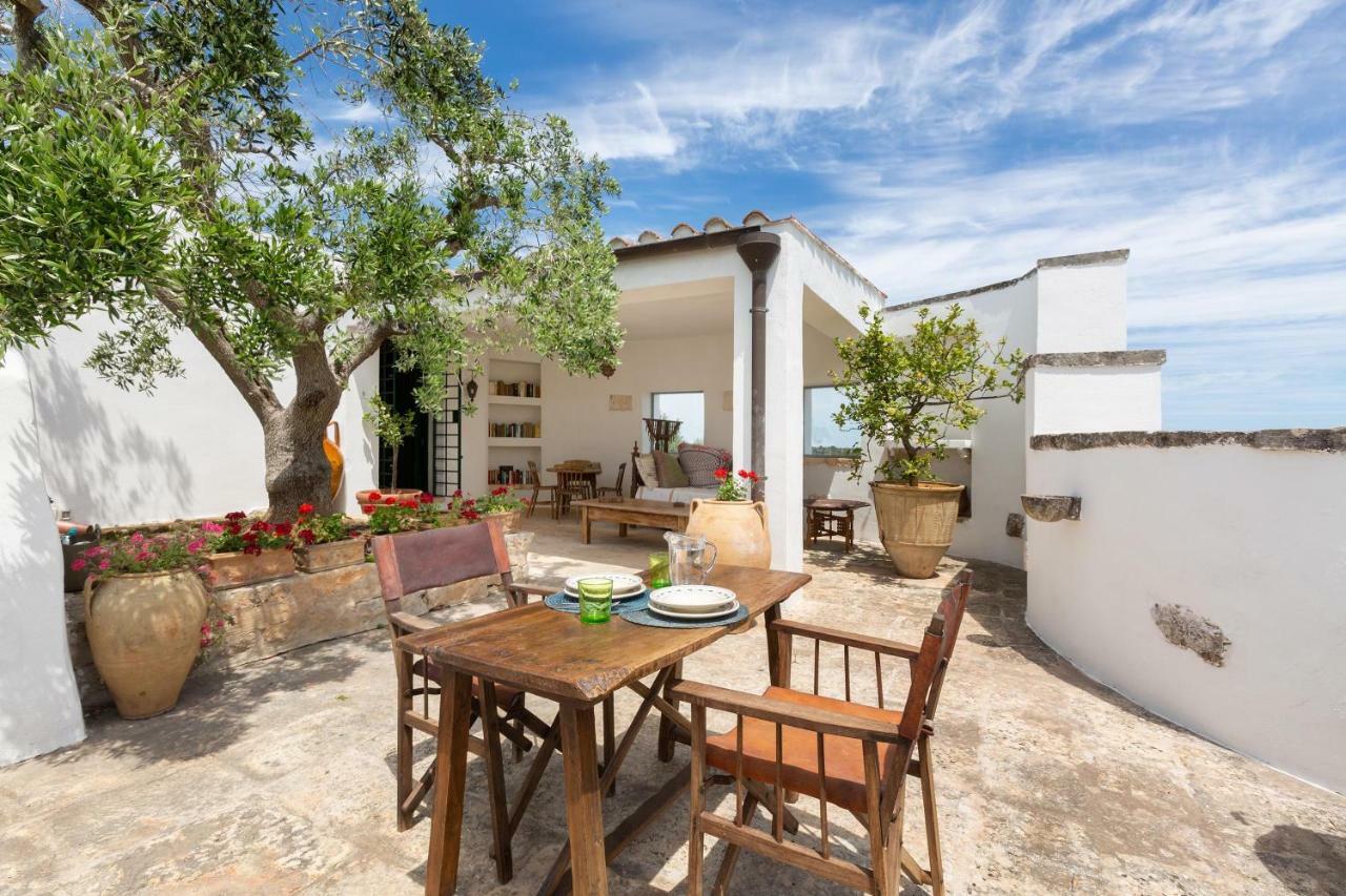 Trullo Il Karrubo Villa Ostuni Eksteriør billede