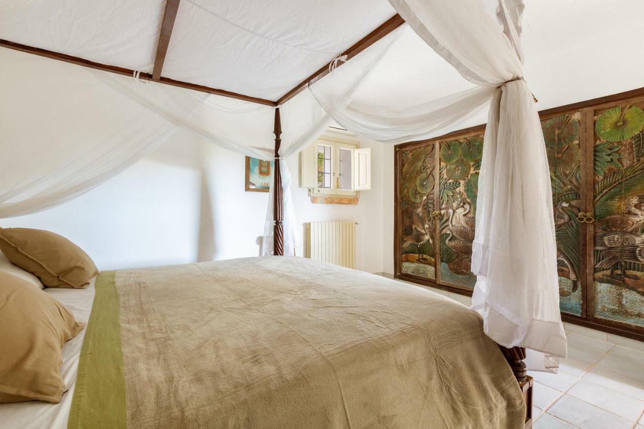 Trullo Il Karrubo Villa Ostuni Eksteriør billede